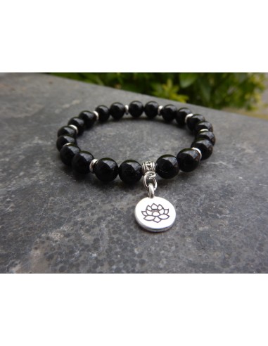 Bracelet en pierres naturelles d'agate, teintées noir et sa fleur de lotus